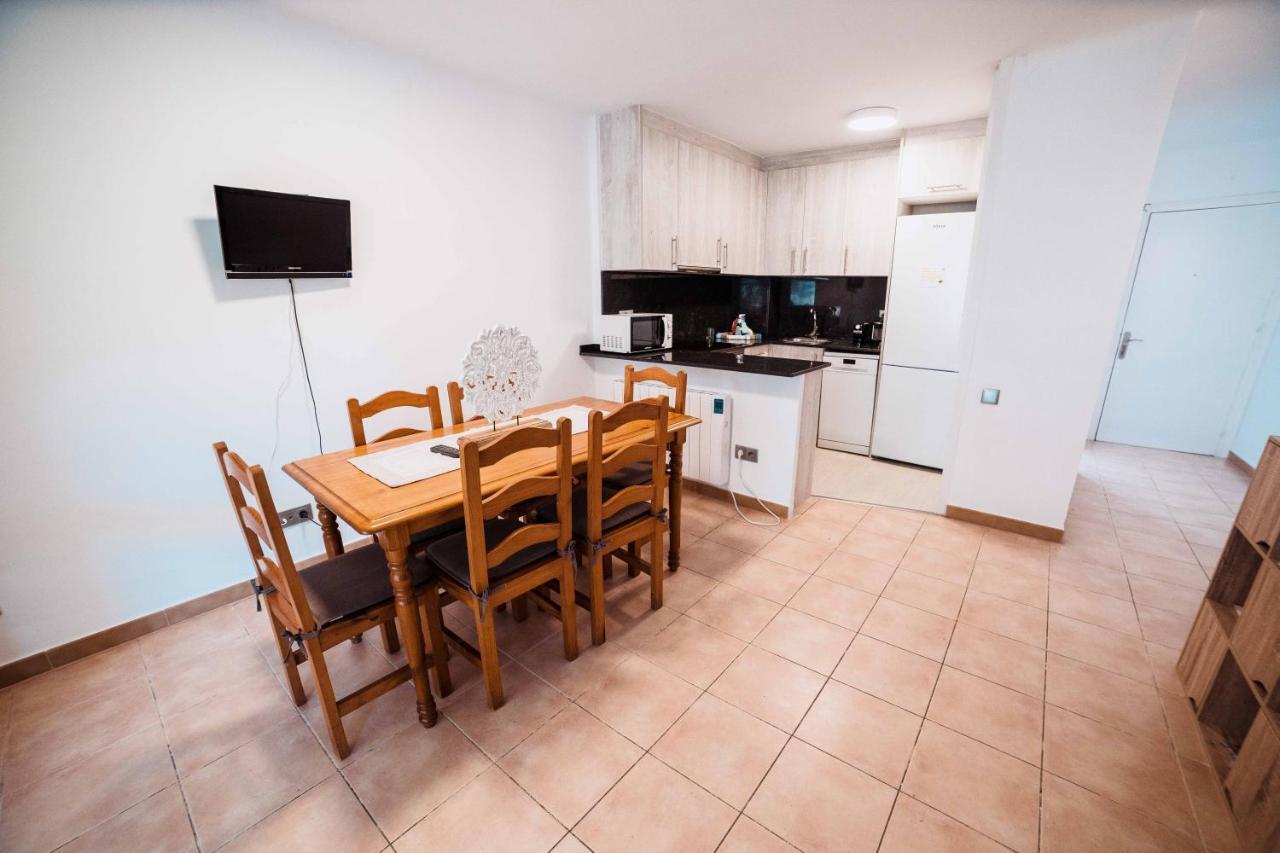 Apartamento Reformado A 2 Minutos De La Playa En Calella! カレリャ・デ・パラフルジェリ エクステリア 写真