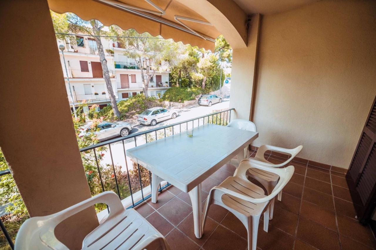Apartamento Reformado A 2 Minutos De La Playa En Calella! カレリャ・デ・パラフルジェリ エクステリア 写真